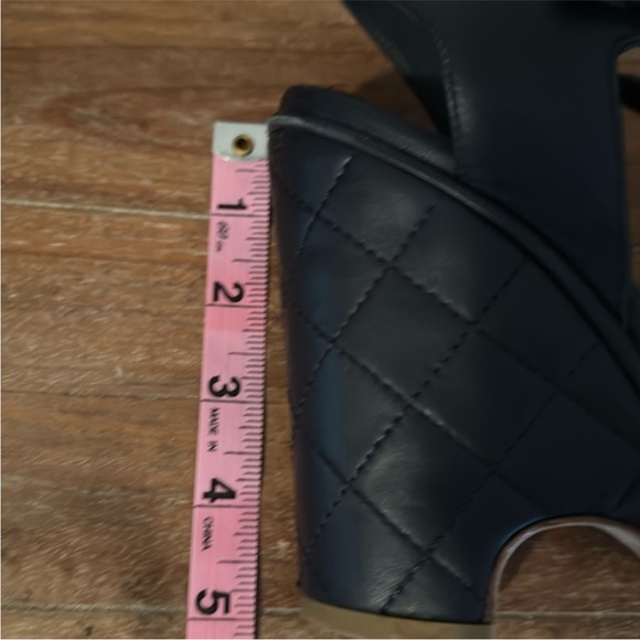 CHANEL Lambskin Leather T-Strap Wedge CC Sandals - Picture 9 of 15